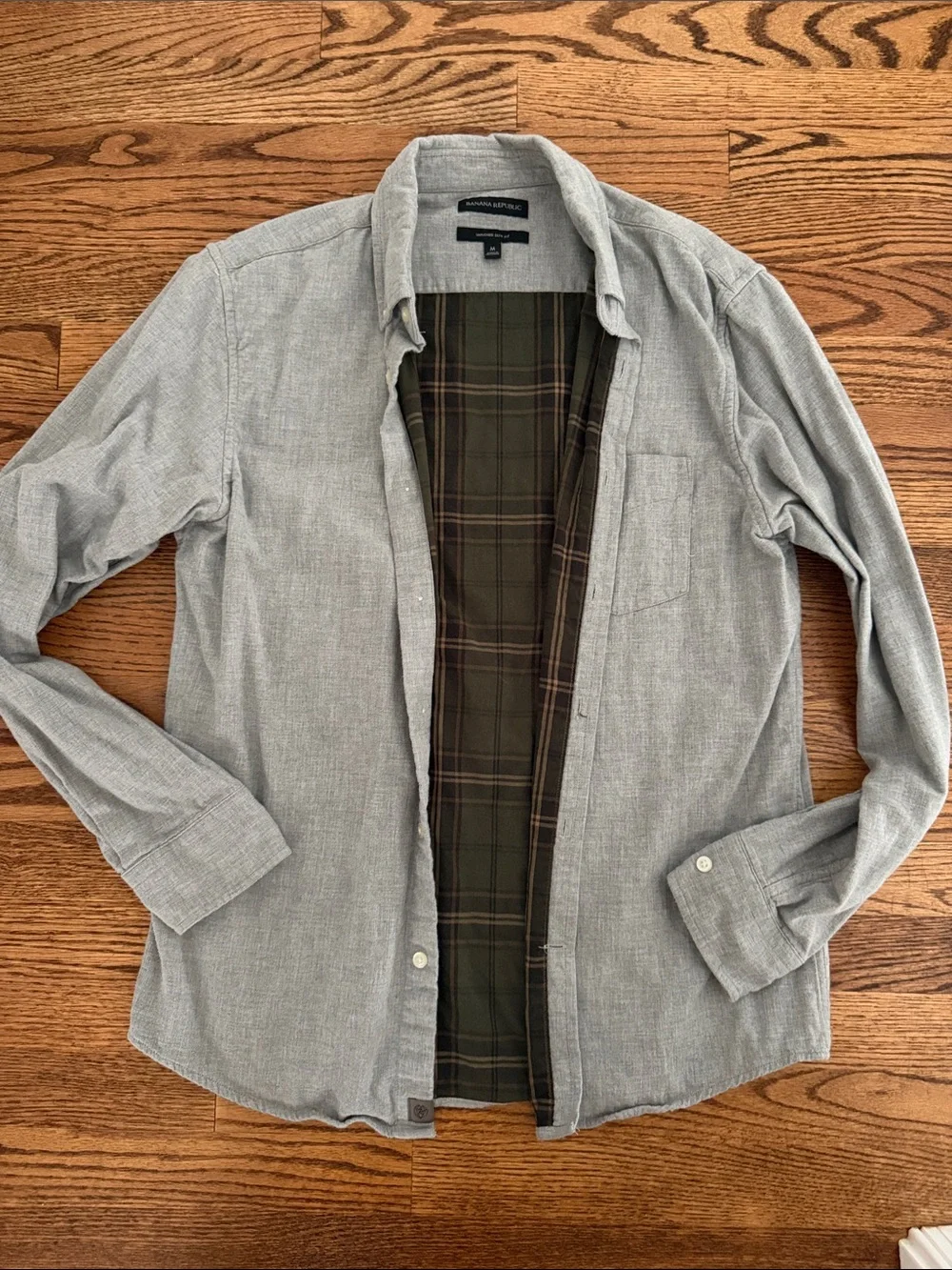 Banana Republic Light Gray Button-Up Jacket with Olive Plaid Interior
